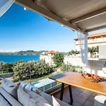 Apartmán Nest Luxury Nikiana