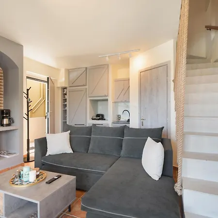 Nest Luxury * Nikiana