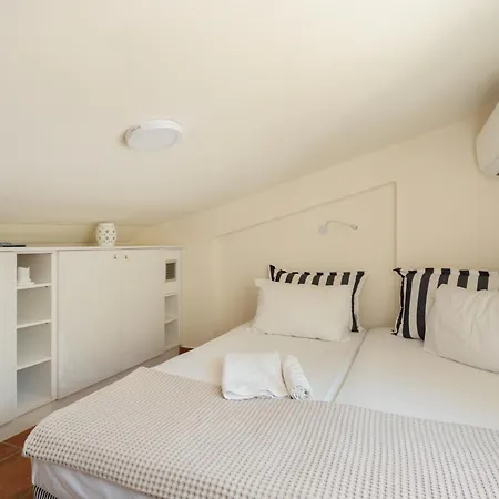 Nest Luxury Nikiana